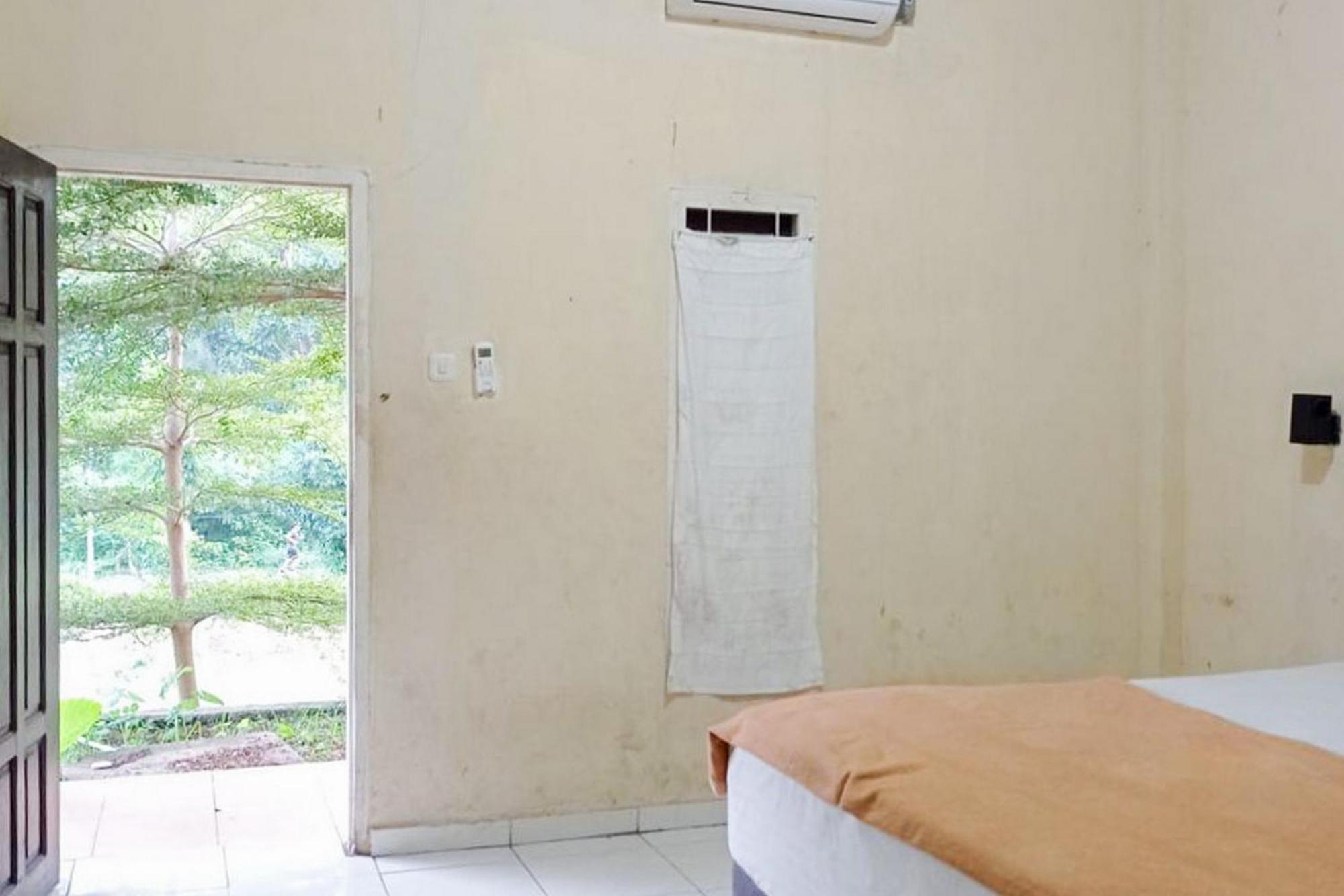 Hotel Pantai Panjang Bengkulu Redpartner Exterior foto